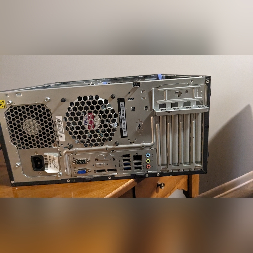 Custom Built Computers **Please Read Description** - Picture 6 of 16